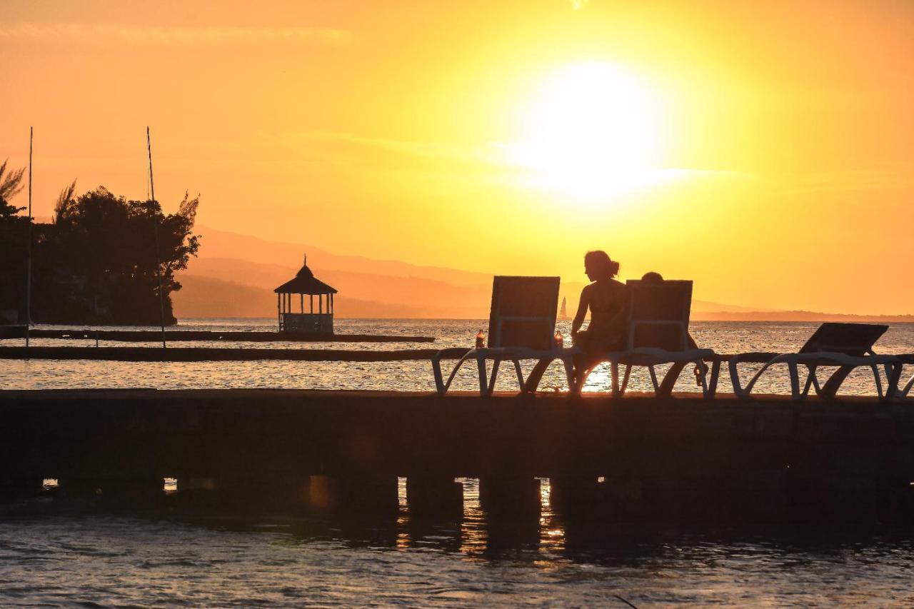 Kaz Kreol Beach Hotel Ocho Rios Exterior foto