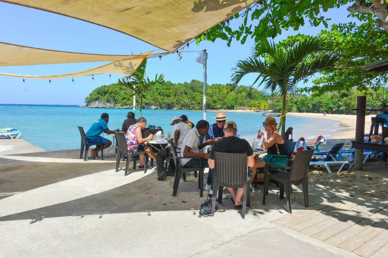 Kaz Kreol Beach Hotel Ocho Rios Exterior foto